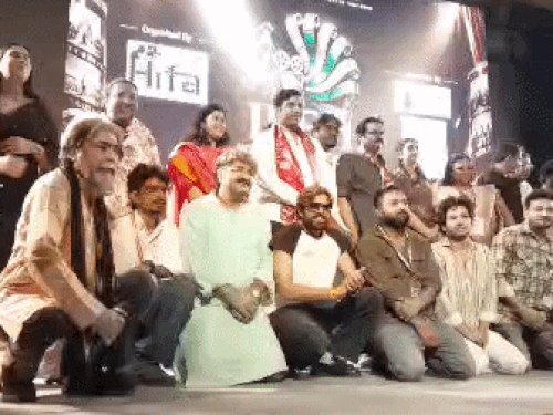 रोहतक फिल्म फेस्टिवल में एक्टर रणदीप हुड्डा का देसी अंदाज:युवाओं से बोले- कलेजा पाटैन नै हो रहा; किमै न किमै जरूर होवेगा