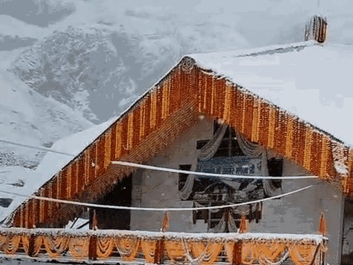 140 दिन बाद आज बंद होंगे हेमकुंड साहिब के कपाट:3.78 लाख श्रद्धालु कर चुके दर्शन, पाकिस्तान से भी 40 लोगों का जत्था पहुंचा