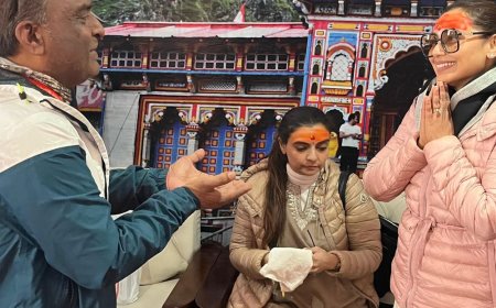 रानी मुखर्जी ने केदारनाथ और बद्रीनाथ धाम में किए दर्शन:सुख-शांति की कामना की, केदारनाथ में पूर्वजों की स्मृति में कराई पूजा